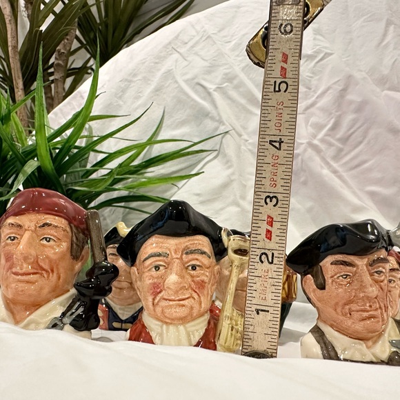 6 Miniature Royal Doulton Character Toby Mugs Jugs - Picture 2 of 16